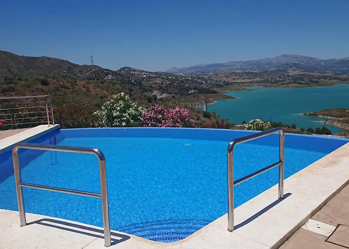 Feriehus Adelfas, Piscina Infinity Málaga
