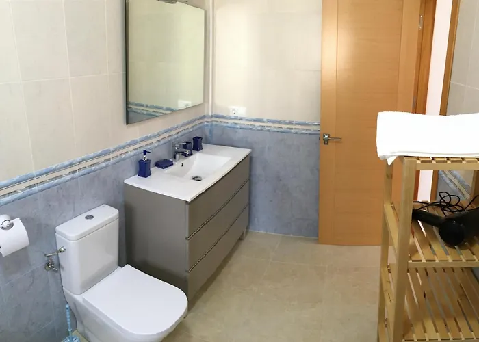 Adelfas, Piscina Infinity Feriehus *